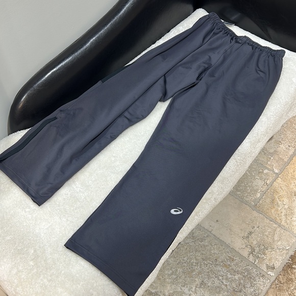 ASICS Men's Sweatpants - Picture 8 of 9